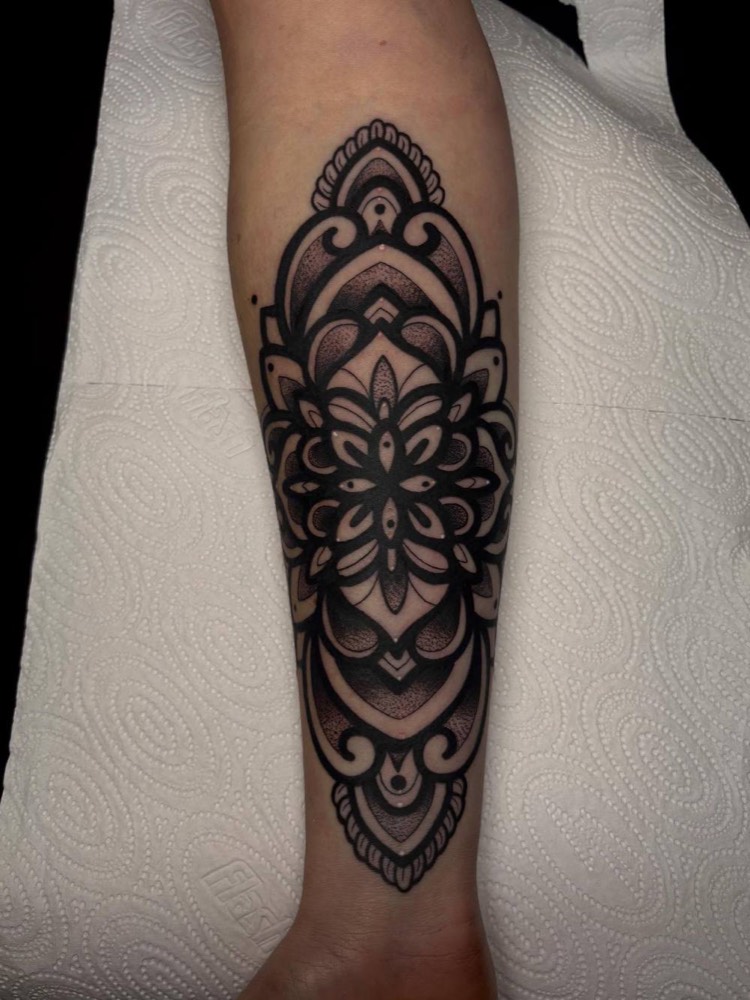 Dotwork mandala forearm